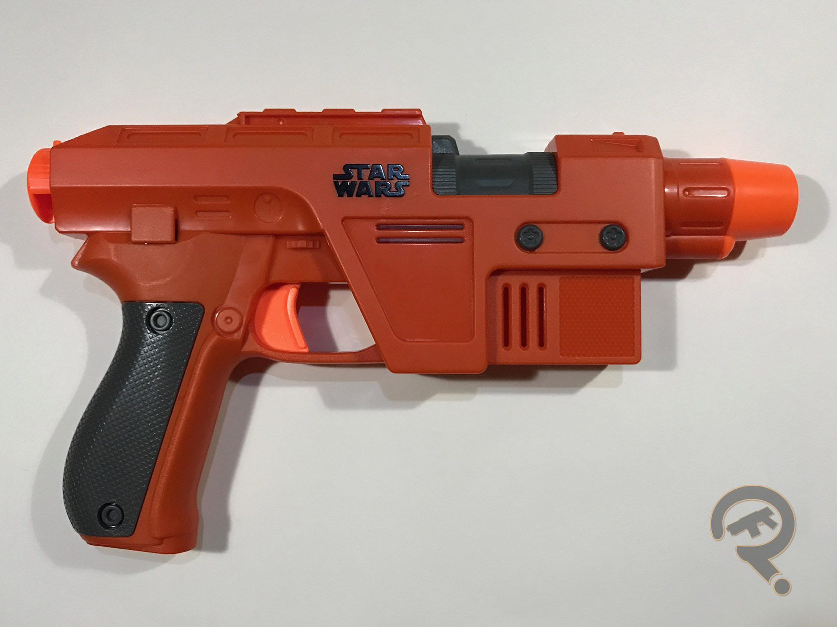 Star Wars Nerf Poe Dameron Blaster Toy Gun at best price in Mumbai
